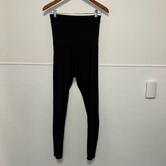 Women's Sandpiper Maternity Leggings Size Medium Black - Picture 5 of 10